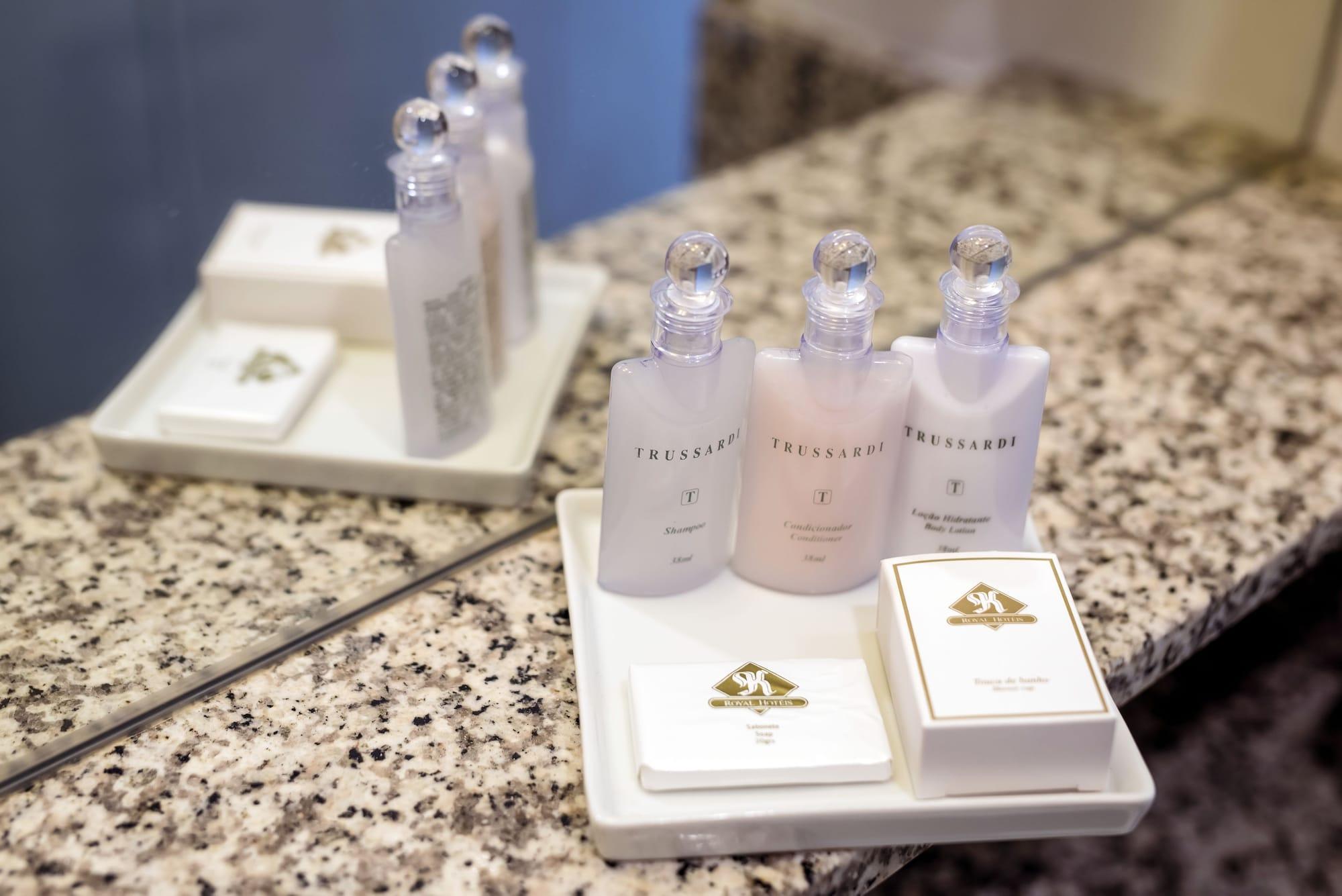 Royal Boutique Savassi Hotel Belo Horizonte Kültér fotó The Trump Hotel toiletries
