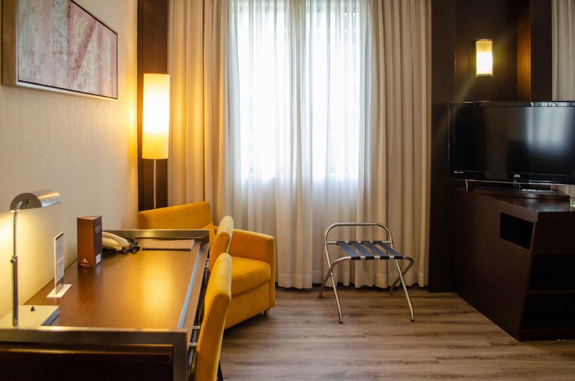 Royal Boutique Savassi Hotel Belo Horizonte Kültér fotó A room at the hotel